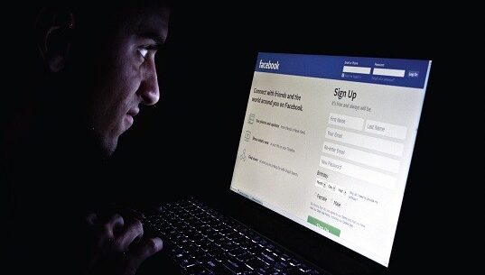 Belçika'da BPC Adlı Kuruluş, Facebook'un Casusluk Yaptığını İddia etti
