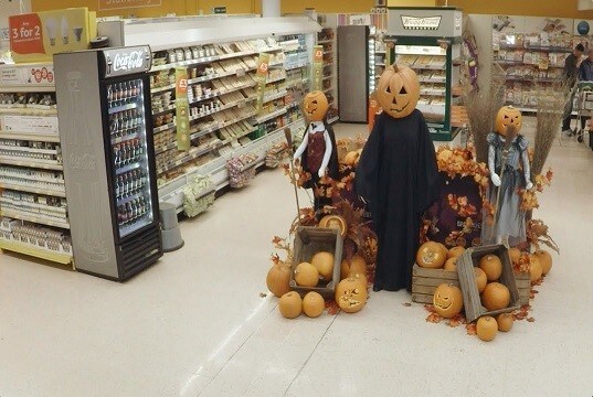 Cadılar Bayramında Tesco